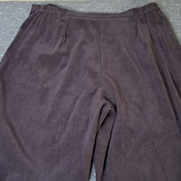 Requirements Purple pants size 14 - Picture 4 of 5